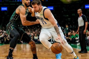 九游-东契奇新星反败为胜表现突出，加拿大队前途光明！